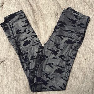 Zyia Active Silver Camo Supreme Hi-Rise Leggings